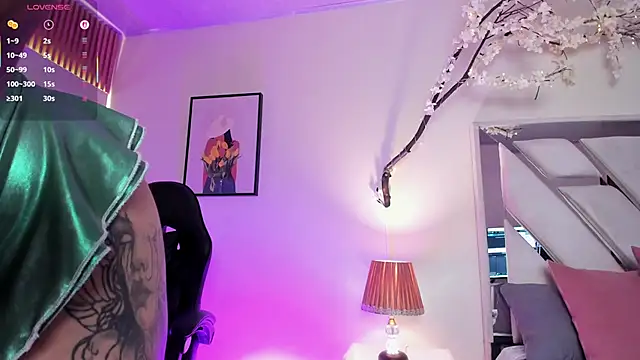 emy williams online show from 11/21/25, 08:07