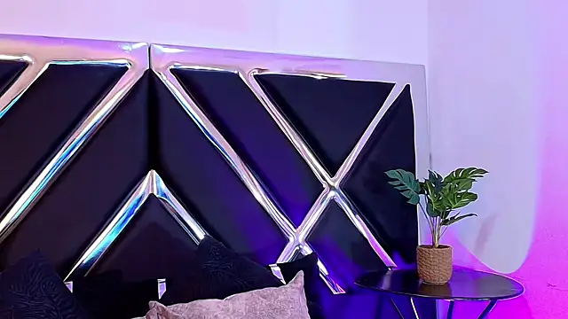 AlekRuizx online show from 10/05/25, 03:27