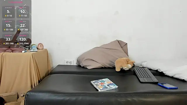 zarek lux online show from 11/26/25, 03:02