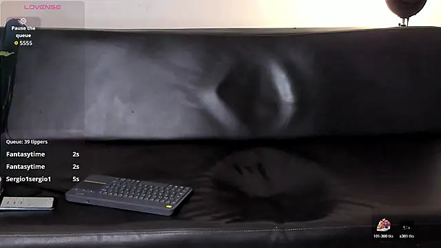 zarek lux online show from 04/18/26, 07:07