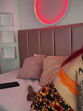 evaa jones1 online show from 09/18/25, 01:35