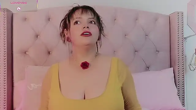 Snapshot of vintoria_cherry chatting on 02/28/26, 11:11 vintoria cherry online show from 02/28/26, 11:11