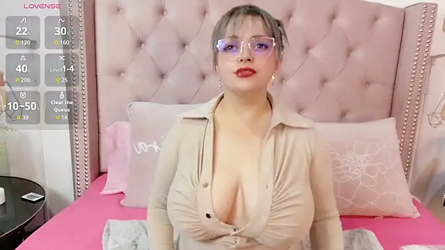 Snapshot of vintoria_cherry chatting on 07/24/26, 11:52 vintoria cherry online show from 07/24/26, 11:52