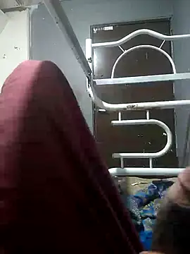 Snapshot of Hrickew chatting on 09/30/25, 11:54 Hrickew online show from 09/30/25, 11:54