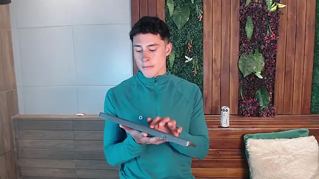 AustinJones  online show from 09/10/25, 08:42