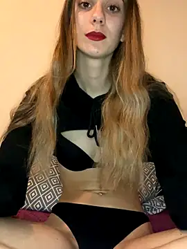 Snapshot of Bianca_XX25 chatting on 11/28/25, 05:15 Bianca XX25 online show from 11/28/25, 05:15