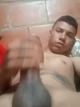 Snapshot of eldelmienbrogrueso chatting on 10/29/25, 08:43 eldelmienbrogrueso online show from 10/29/25, 08:43