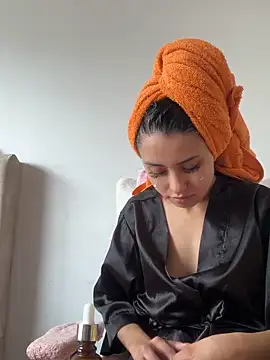 Victoria alson online show from 10/12/25, 03:44