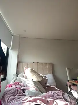 Victoria alson online show from 11/21/25, 01:10