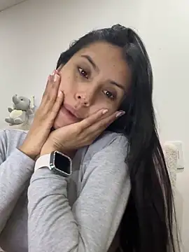 Snapshot of Victoria_alson chatting on 05/16/26, 12:40 Victoria alson online show from 05/16/26, 12:40