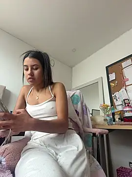 Snapshot of Victoria_alson chatting on 07/05/26, 04:25 Victoria alson online show from 07/05/26, 04:25