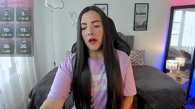 amaia monet online show from 09/13/25, 08:08