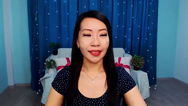 LiaPak online show from 10/20/25, 01:06