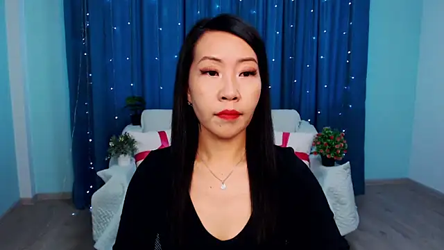 LiaPak online show from 10/22/25, 01:06