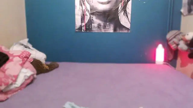 NADINNNE online show from 04/14/26, 07:09