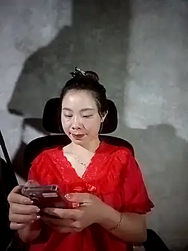 milo123-xx online show from 04/19/26, 01:10