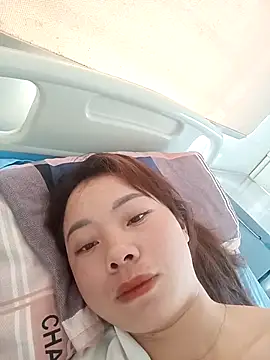 milo123-xx online show from 04/21/26, 02:15