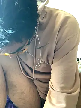 Snapshot of DanBfl chatting on 10/28/25, 06:54 DanBfl online show from 10/28/25, 06:54