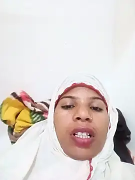 Snapshot of Rubi_sarma chatting on 10/11/25, 12:43 Rubi sarma online show from 10/11/25, 12:43