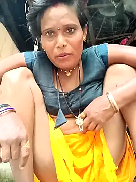 cute diya 12 online show from 10/21/25, 02:56