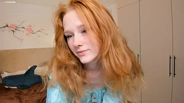 Snapshot of BreezeJam chatting on 06/06/26, 06:34 BreezeJam online show from 06/06/26, 06:34