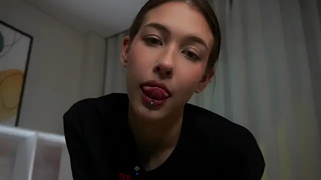 EviaRabasca online show from 09/28/25, 11:59