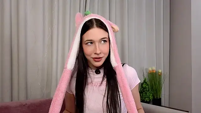 EviaRabasca online show from 02/13/26, 11:17