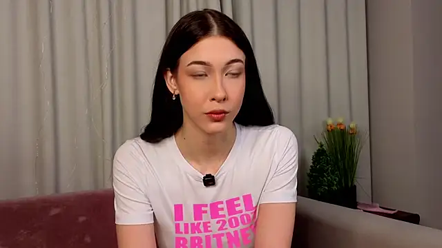 EviaRabasca online show from 02/26/26, 11:42