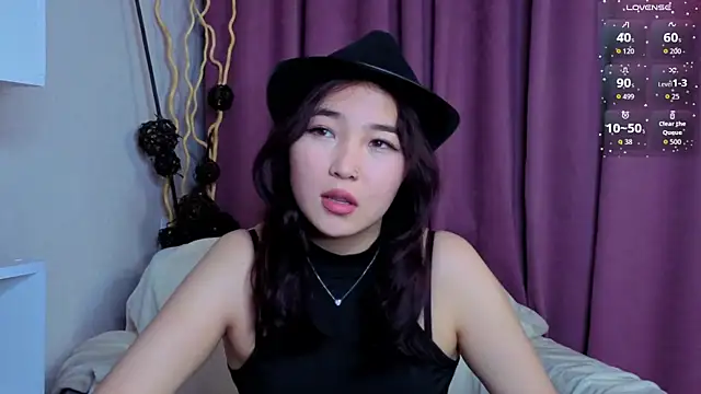 ColettaMejias online show from 11/14/25, 08:07