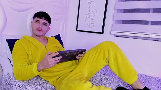 LiamMuller online show from 10/07/25, 11:51