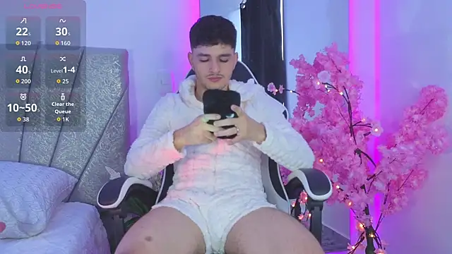 LiamMuller online show from 04/20/26, 10:00