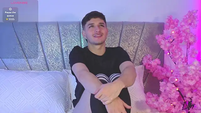 LiamMuller online show from 04/23/26, 04:20