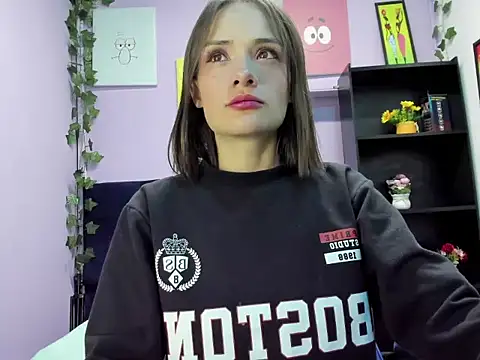 Snapshot of Tammy_Thompson_ chatting on 10/22/25, 01:44 Tammy Thompson  online show from 10/22/25, 01:44