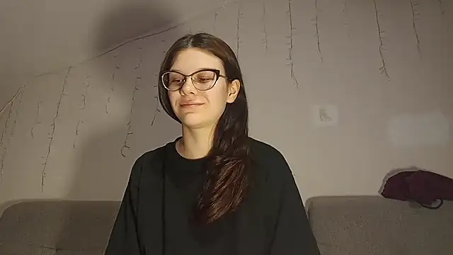 LaVostraDorothy online show from 04/19/26, 08:00