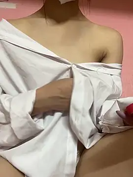 Snapshot of Leyleisanmay chatting on 09/13/25, 03:01 Leyleisanmay online show from 09/13/25, 03:01