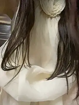 Snapshot of Leyleisanmay chatting on 10/30/25, 05:24 Leyleisanmay online show from 10/30/25, 05:24