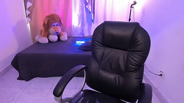 Aron Boyy online show from 04/06/26, 09:16