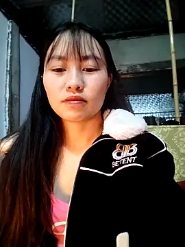   Sasulq   online show from 10/18/25, 07:09