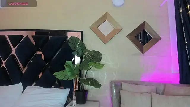 Valery Brand online show from 04/16/26, 11:33