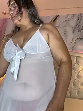 Lucy Milf 474 online show from 04/18/26, 12:53