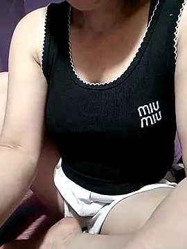 Surrilove online show from 04/04/26, 05:10