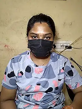 Snapshot of Tamil_Attitude_queen chatting on 04/15/26, 07:58 Tamil Attitude queen online show from 04/15/26, 07:58