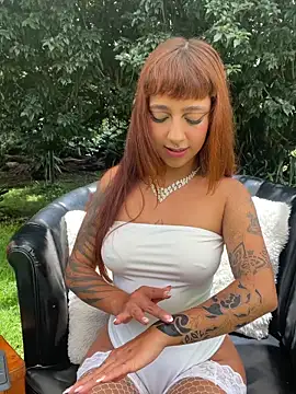 AliceMrtnz online show from 04/18/26, 04:55