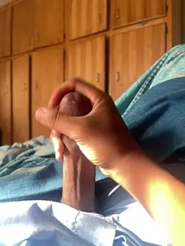 CreamyOff45 online show from 02/11/26, 05:56