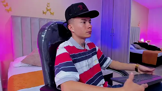 Nascary Fox online show from 01/06/26, 07:06