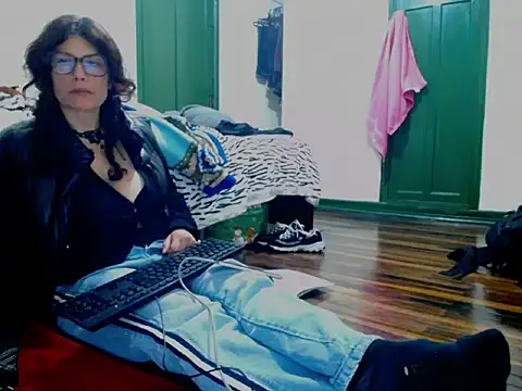 fenix colette online show from 04/20/26, 12:13