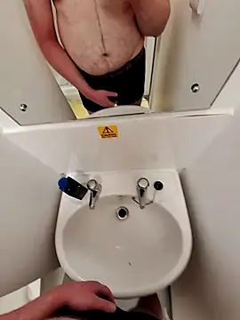 Snapshot of Homeworkfolder01 chatting on 09/21/25, 04:14 Homeworkfolder01 online show from 09/21/25, 04:14