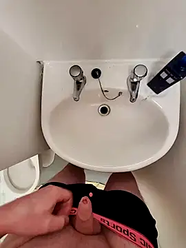 Snapshot of Homeworkfolder01 chatting on 09/27/25, 04:34 Homeworkfolder01 online show from 09/27/25, 04:34