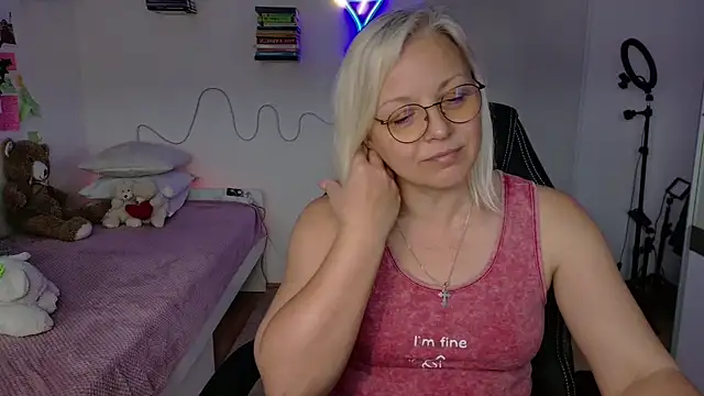 Linsy Kim online show from 04/10/26, 01:05