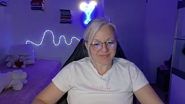 Linsy Kim online show from 04/19/26, 06:10